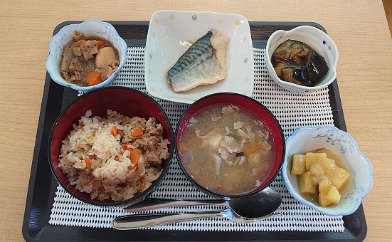 秋定食.JPG